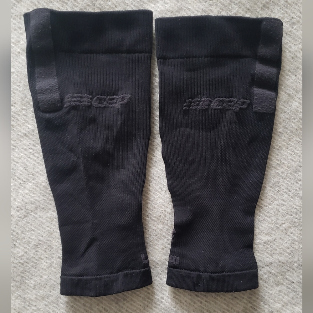 CEP compression calf sleeves black for running or standing athletic exercise leg